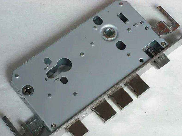 龙港24小时上门开锁公司