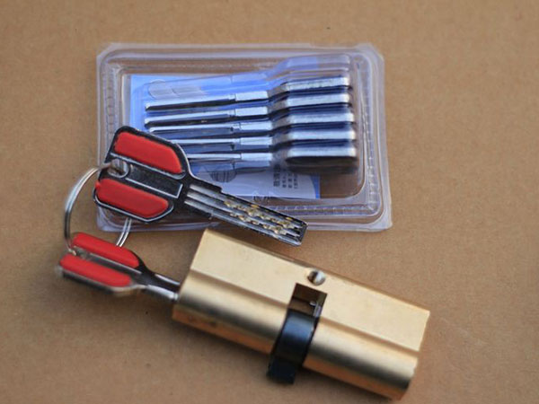 龙港24小时上门开锁公司